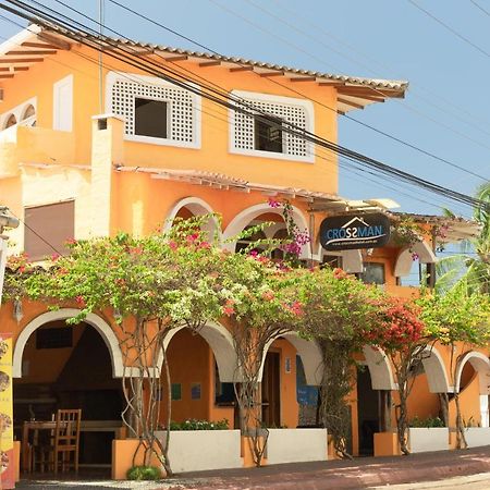 Hotel Crossman Puerto Ayora  Bagian luar foto