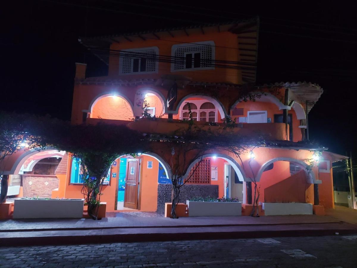 Hotel Crossman Puerto Ayora  Bagian luar foto